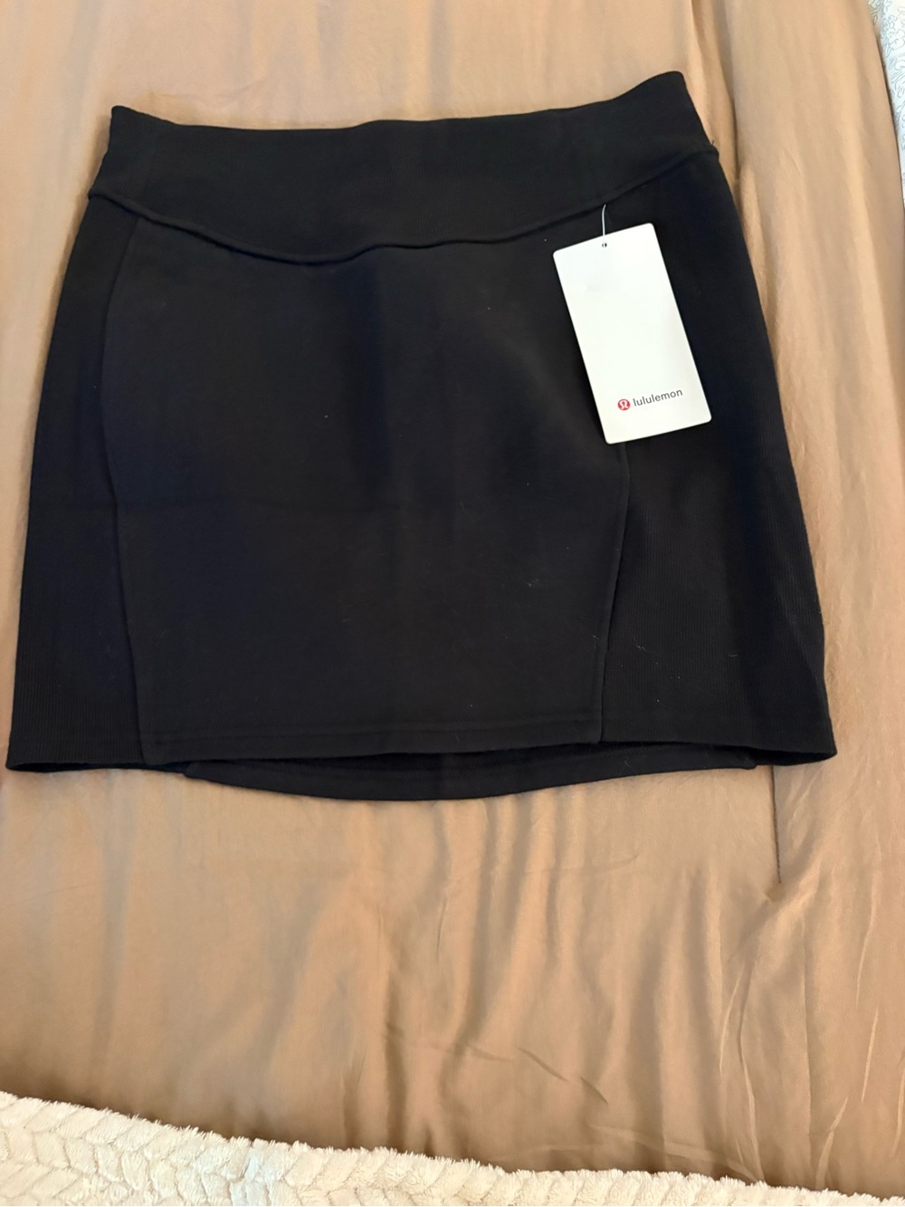 lululemon athletica Black Active Mini Skirt NWT Scuba Skirt M